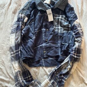 American Eagle Blue and White Plaid Button-Up Shirt